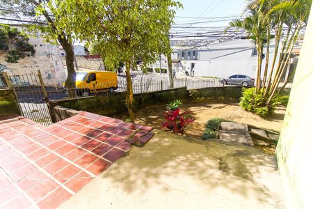 Casa para alugar com 180m², 2 quartos e 1 vaga Casa para alugar com 180m², 2 quartos e 1 vagaQuintal