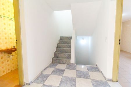 Casa para alugar com 180m², 2 quartos e 1 vaga Casa para alugar com 180m², 2 quartos e 1 vagaSala