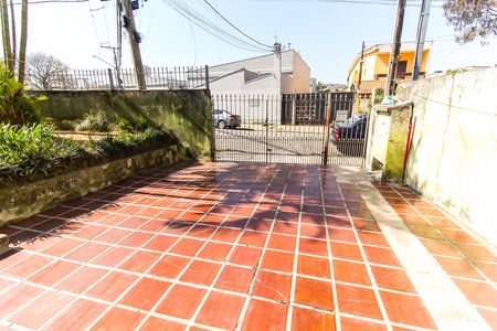 Casa para alugar com 180m², 2 quartos e 1 vaga Casa para alugar com 180m², 2 quartos e 1 vagaGaragem