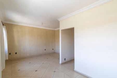Casa à venda com 148m², 3 quartos e 3 vagasSala
