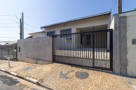 Casa à venda com 148m², 3 quartos e 3 vagasFachada