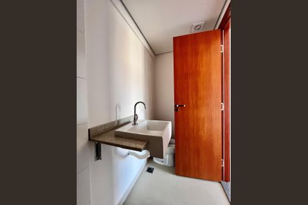 Apartamento à venda com 54m², 1 quarto e 1 vagaBanheiro da Suíte 1