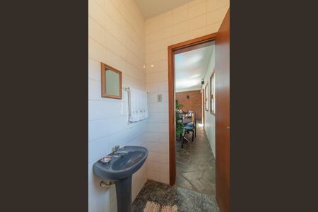 Casa à venda com 258m², 4 quartos e 4 vagasEspaço de Festas - Banheiro