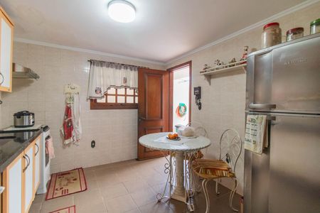 Casa à venda com 258m², 4 quartos e 4 vagasCozinha
