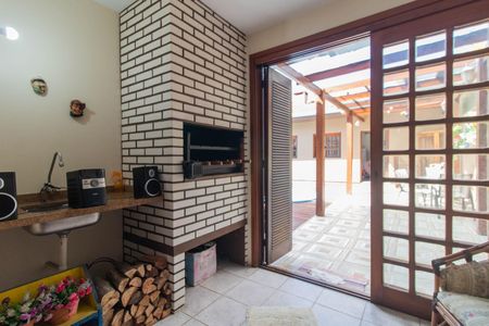 Sala de casa à venda com 4 quartos, 258m² em Espírito Santo, Porto Alegre