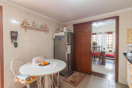 Casa à venda com 258m², 4 quartos e 4 vagasCozinha