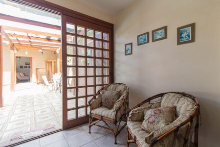 Casa à venda com 258m², 4 quartos e 4 vagasSala