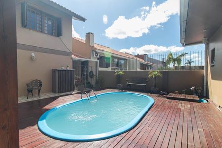 Casa à venda com 258m², 4 quartos e 4 vagasQuintal