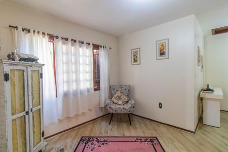 Casa à venda com 258m², 4 quartos e 4 vagasSala 2