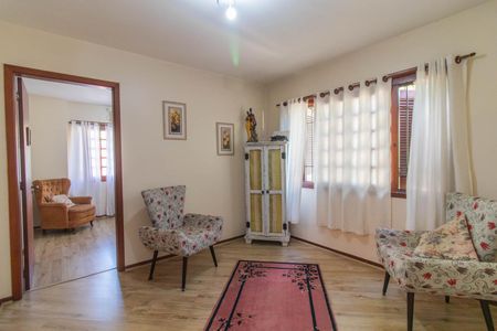 Casa à venda com 258m², 4 quartos e 4 vagasSala 2