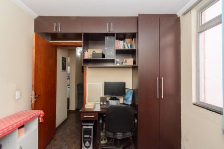 Quarto 2 de apartamento à venda com 2 quartos, 38m² em Inconfidentes, Contagem
