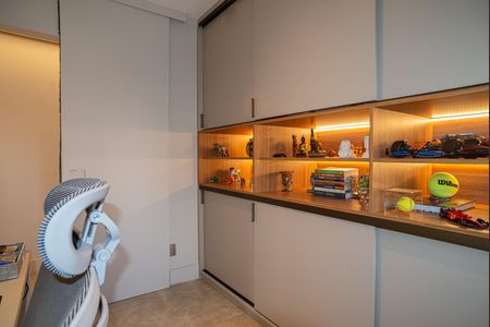 Apartamento à venda com 108m², 2 quartos e 2 vagasEscritório