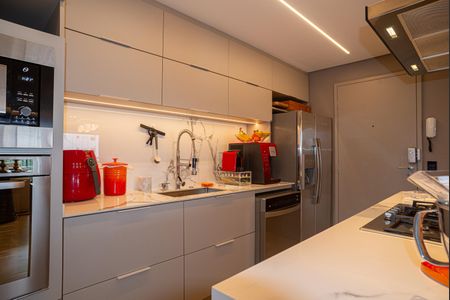 Apartamento à venda com 108m², 2 quartos e 2 vagasCozinha