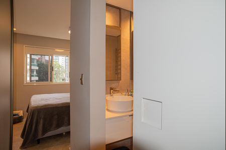 Apartamento à venda com 108m², 2 quartos e 2 vagasCloset da Suíte