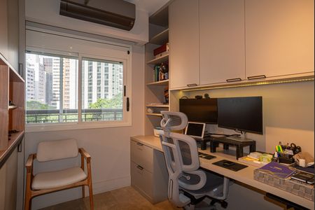 Apartamento à venda com 108m², 2 quartos e 2 vagasEscritório