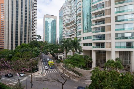 Apartamento à venda com 108m², 2 quartos e 2 vagasVista da Sala