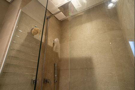 Apartamento à venda com 108m², 2 quartos e 2 vagasBanheiro da Suíte