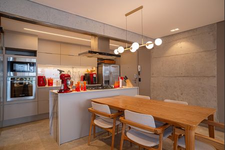 Apartamento à venda com 108m², 2 quartos e 2 vagasCozinha