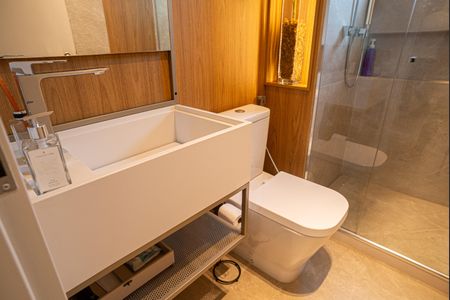 Apartamento à venda com 108m², 2 quartos e 2 vagasBanheiro 