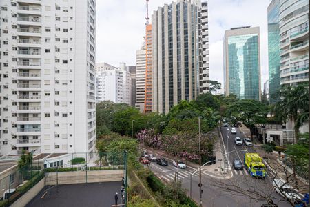 Apartamento à venda com 108m², 2 quartos e 2 vagasVista da Sala