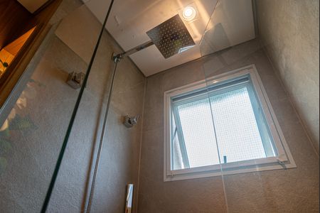 Apartamento à venda com 108m², 2 quartos e 2 vagasBanheiro 