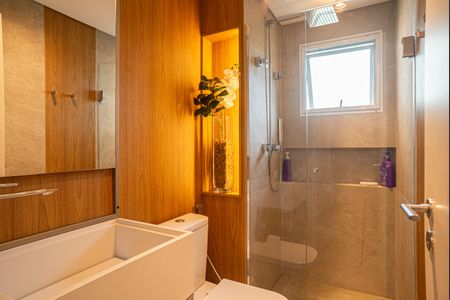 Apartamento à venda com 108m², 2 quartos e 2 vagasBanheiro 