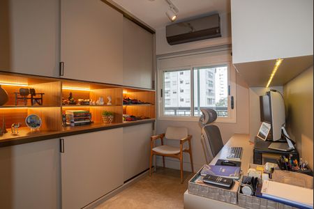 Apartamento à venda com 108m², 2 quartos e 2 vagasEscritório