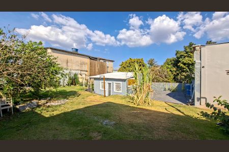 Casa à venda com 592m², 2 quartos e 10 vagas Casa à venda com 592m², 2 quartos e 10 vagasQuintal