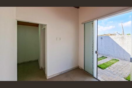 Casa à venda com 592m², 2 quartos e 10 vagas Casa à venda com 592m², 2 quartos e 10 vagasSuíte