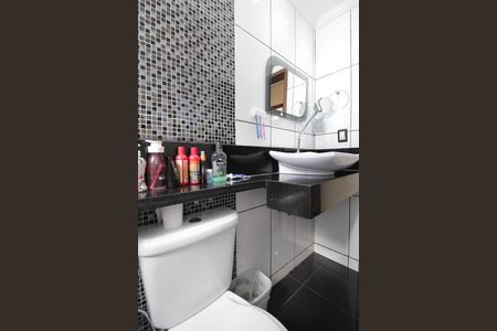 Apartamento à venda com 82m², 2 quartos e 1 vagaBanheiro Social