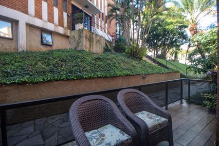 Apartamento à venda com 129m², 3 quartos e 2 vagas Apartamento à venda com 129m², 3 quartos e 2 vagasVaranda