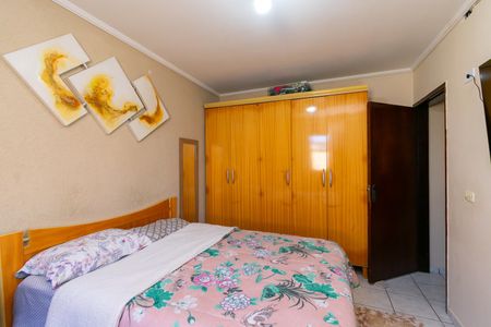 Casa à venda com 215m², 4 quartos e 2 vagasQuarto 4