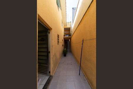 Casa à venda com 215m², 4 quartos e 2 vagasCorredor Externo