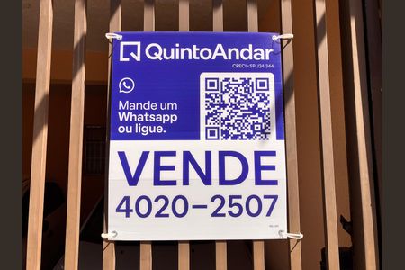 Casa à venda com 215m², 4 quartos e 2 vagasPlaca instalada