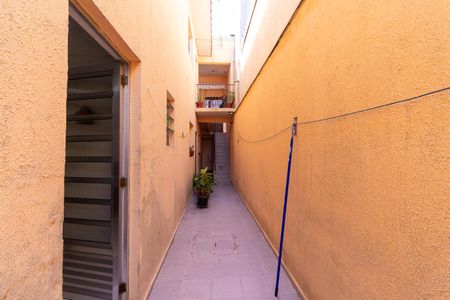 Casa à venda com 215m², 4 quartos e 2 vagasCorredor Externo