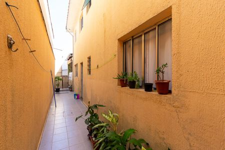 Casa à venda com 215m², 4 quartos e 2 vagasCorredor Externo