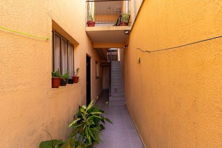 Casa à venda com 215m², 4 quartos e 2 vagasCorredor Externo