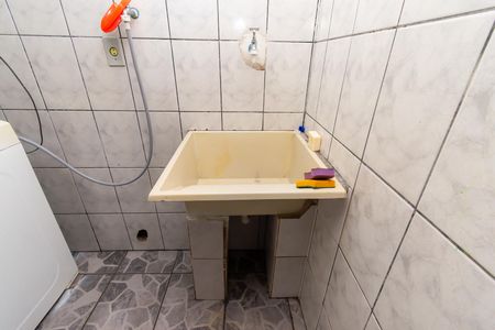 Casa à venda com 215m², 4 quartos e 2 vagasÁrea de Serviço