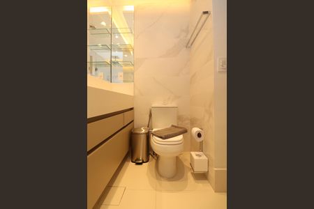 Studio para alugar com 30m², 1 quarto e 1 vaga Studio para alugar com 30m², 1 quarto e 1 vagaBanheiro