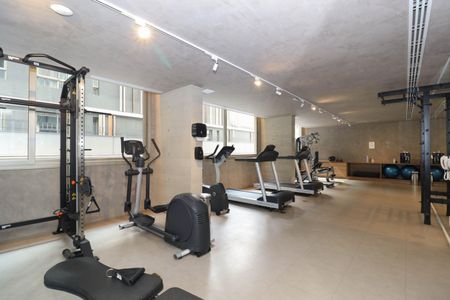 Studio para alugar com 30m², 1 quarto e 1 vaga Studio para alugar com 30m², 1 quarto e 1 vagaAcademia