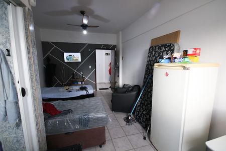 Studio para alugar com 25m², 1 quarto e 1 vaga Studio para alugar com 25m², 1 quarto e 1 vagaSala