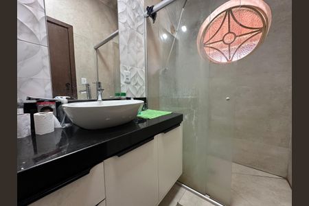 Casa para alugar com 360m², 4 quartos e 5 vagas