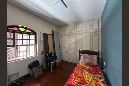 Casa para alugar com 360m², 4 quartos e 5 vagas