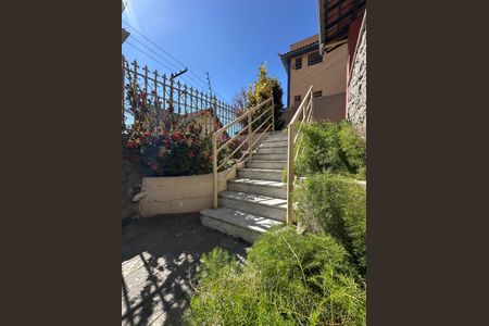 Casa para alugar com 360m², 4 quartos e 5 vagas