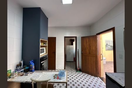 Casa para alugar com 360m², 4 quartos e 5 vagas