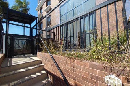 Apartamento à venda com 54m², 2 quartos e 1 vaga Apartamento à venda com 54m², 2 quartos e 1 vagaFachada do Bloco