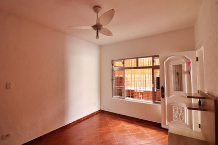 Casa à venda com 119m², 2 quartos e 2 vagasSala