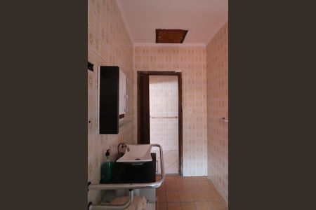 Casa à venda com 119m², 2 quartos e 2 vagasBanheiro Social