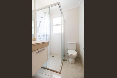 Apartamento à venda com 113m², 2 quartos e 2 vagas Apartamento à venda com 113m², 2 quartos e 2 vagasBanheiro da Suíte