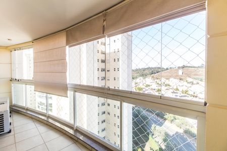 Apartamento à venda com 113m², 2 quartos e 2 vagas Apartamento à venda com 113m², 2 quartos e 2 vagasVaranda da Sala